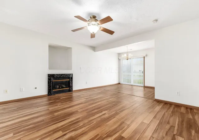Listing Photo 1 - Condo for sale in building located at 5478 Poolbeg St, Canal Winchester, OH 43110 - Unit #268