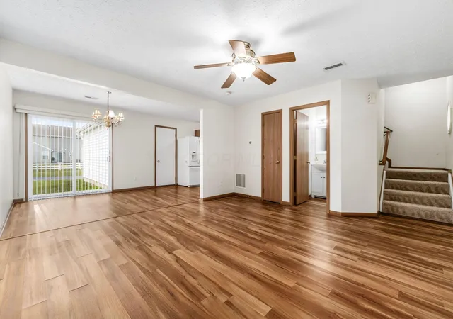 Listing Photo 4 - Condo for sale in building located at 5478 Poolbeg St, Canal Winchester, OH 43110 - Unit #268