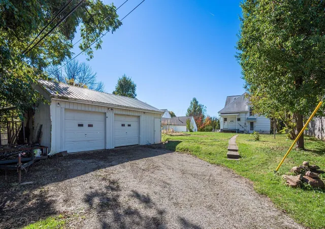 Photo 3 of Single family home for sale at 84 S Main St, Thornville, OH 43076 | MLS# 226039935 | Listing updated on 2026-10-24