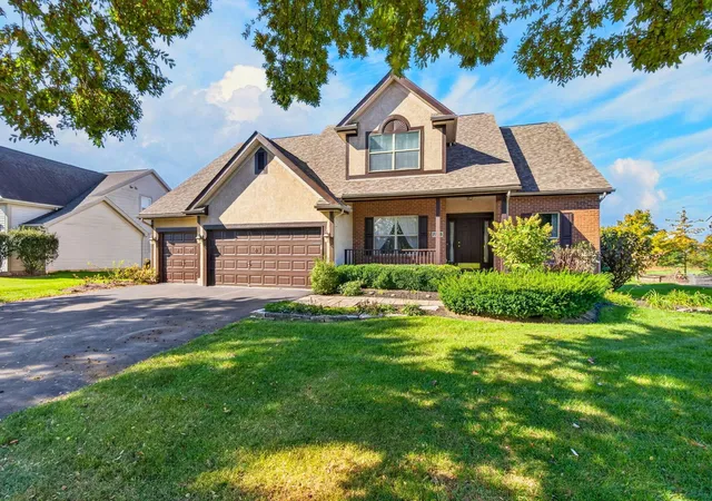 Photo 2 of Single family home for sale at 7215 Bromfield Dr, Canal Winchester, OH 43110 | MLS# 226040307 | Listing updated on 2026-10-28
