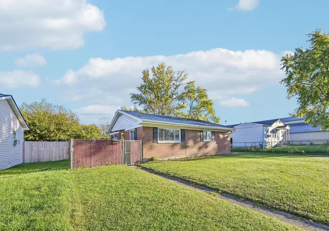 Photo 4 of Sale Pending at 360 Sweetman Ave, Urbana, OH 43078 | MLS# 226040006 | Listing updated on 2026-10-24