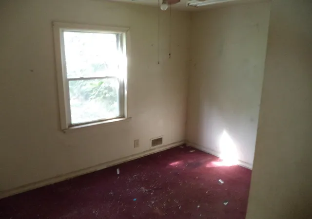 Photo 3 of Sale Pending at 229 Lowell Rd, Columbus, OH 43209 | MLS# 226039937 | Listing updated on 2026-10-26