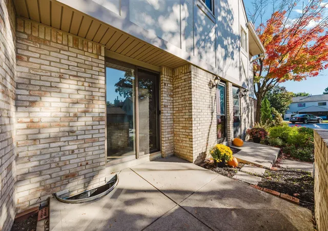 Photo 3 of Sale Pending at 1950 Rockdale Dr #59, Columbus, OH 43229 | MLS# 226040132 | Listing updated on 2026-10-26