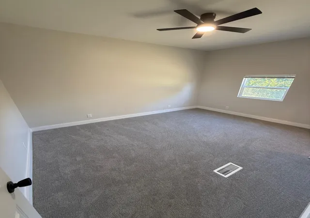 Photo 4 of Single family home for sale at 1037 Warder St, Springfield, OH 45503 | MLS# 226039949 | Listing updated on 2026-10-25
