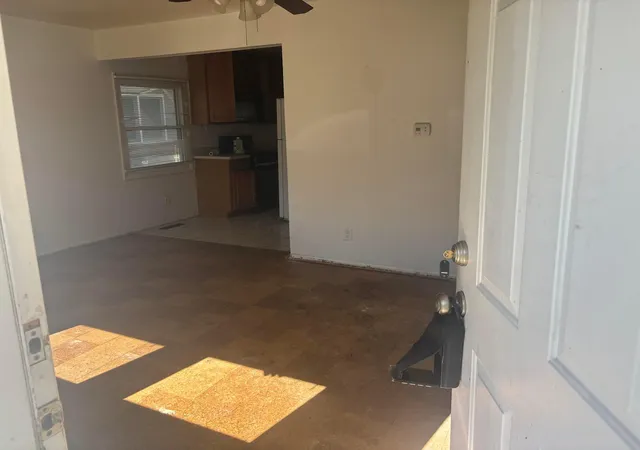 Photo 1 of Sale Pending at 4208 Elbern Ave, Columbus, OH 43213 | MLS# 226039961 | Listing updated on 2026-10-23
