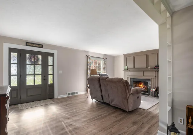 Photo 1 of Single family home for sale at 291 Peters Ave, Lancaster, OH 43130 | MLS# 226040044 | Listing updated on 2026-10-26