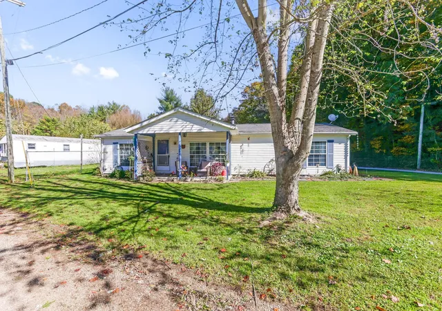 Photo 4 of Single family home for sale at 16595 1st Street, Logan, OH 43138 | MLS# 226040102 | Listing updated on 2026-10-29