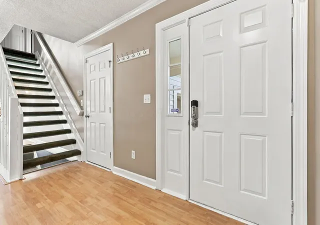 Listing Photo 1 - Condo for sale in building located at 5457 Ambrosia Ave, Columbus, OH 43235 - Unit #29D