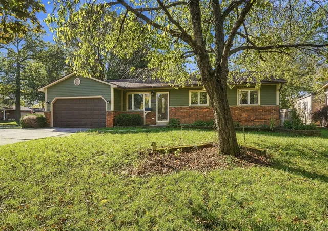 Photo 1 of Single family home for sale at 1765 Ivyhill Loop N, Columbus, OH 43229 | MLS# 226040005 | Listing updated on 2026-10-27