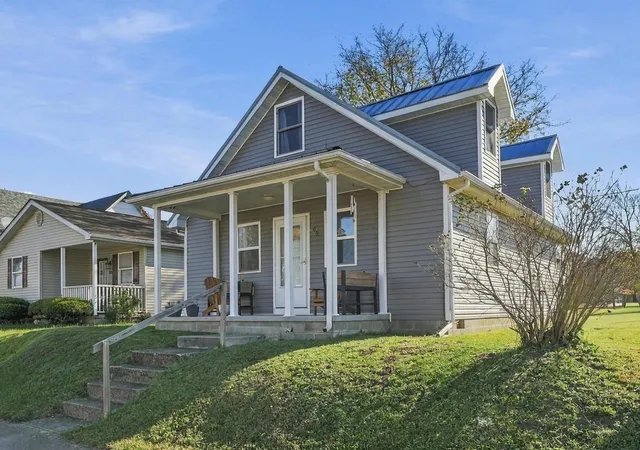 Photo 3 of Single family home for sale at 69 S Main St E, Frankfort, OH 45628 | MLS# 226040614 | Listing updated on 2026-10-28