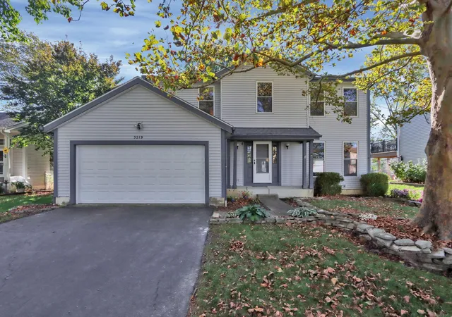 Photo 2 of Single family home for sale at 5219 Aurora Dr, Hilliard, OH 43026 | MLS# 226040029 | Listing updated on 2026-10-24