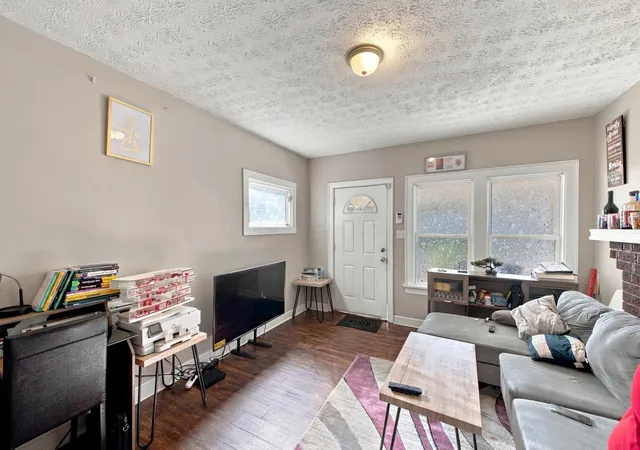 Photo 3 of House for sale at 616-618 S Ogden Ave, Columbus, OH 43204 | MLS# 226040041 | Listing updated on 2026-10-21