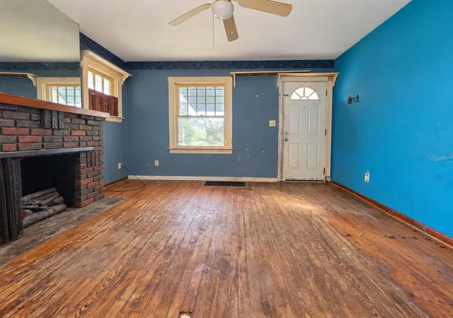 Photo 3 of Sale Pending at 418 Bellevue Ave, Springfield, OH 45503 | MLS# 226040046 | Listing updated on 2026-10-26