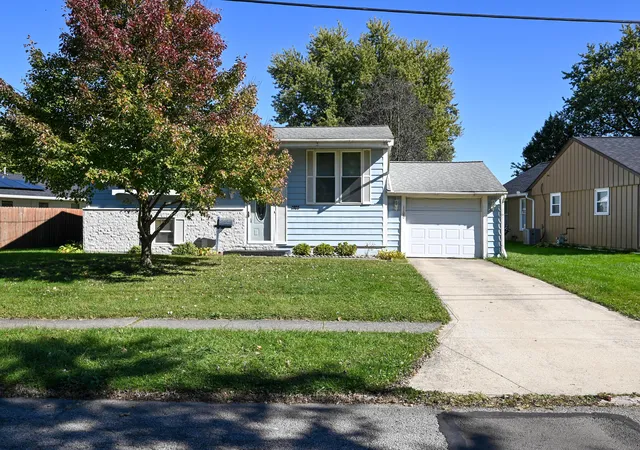 Photo 2 of Single family home for sale at 1100 Bahama Dr, Marion, OH 43302 | MLS# 226040162 | Listing updated on 2026-10-22
