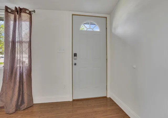 Photo 3 of Single family home for sale at 375 Green Ave, Groveport, OH 43125 | MLS# 226040343 | Listing updated on 2026-10-23