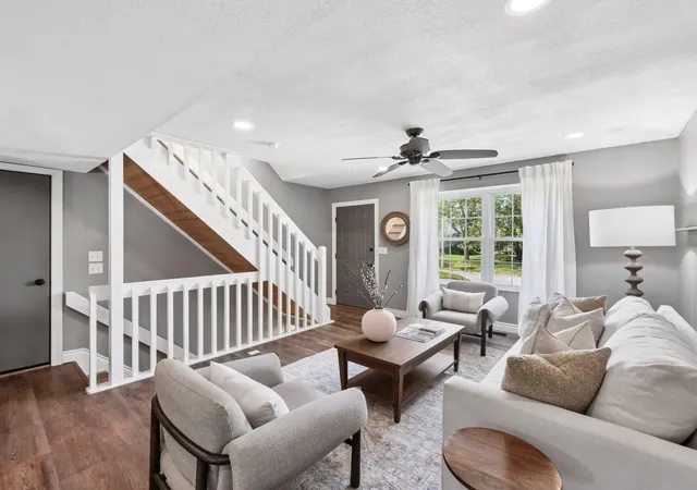 Photo 3 of Single family home for sale at 2984 Culver Dr, Hilliard, OH 43026 | MLS# 226040192 | Listing updated on 2026-10-26