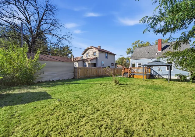 Photo 4 of Single family home for sale at 2895 E 12th Avenue, Columbus, OH 43219 | MLS# 226040111 | Listing updated on 2026-10-26