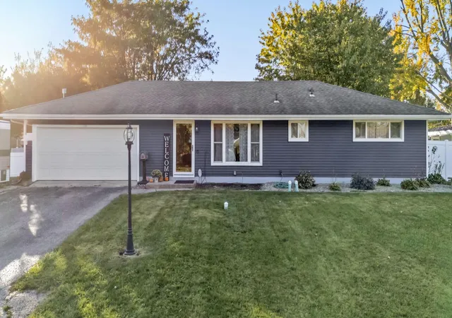 Photo 4 of Single family home for sale at 297 Dennis Ave, Marion, OH 43302 | MLS# 226040142 | Listing updated on 2026-10-30