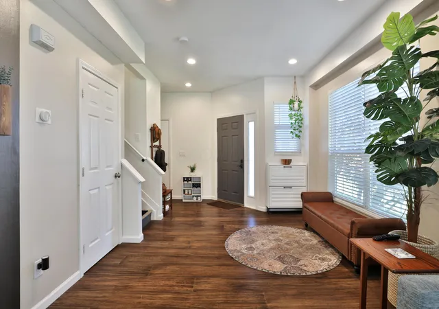 Photo 3 of Condo for sale at 2670 Village Pier Ln, Hilliard, OH 43026 | MLS# 226040163 | Listing updated on 2026-10-23