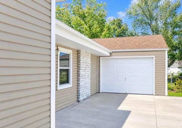 Photo 1 of Single family home for sale at 4488 San Jose Ln, Columbus, OH 43213 | MLS# 226040148 | Listing updated on 2026-10-30