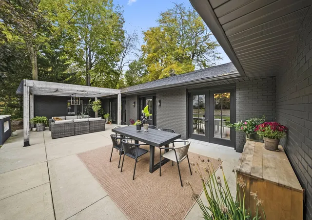 Photo 2 of Single family home for sale at 930 Toulon Ave, Marion, OH 43302 | MLS# 226040203 | Listing updated on 2026-10-26
