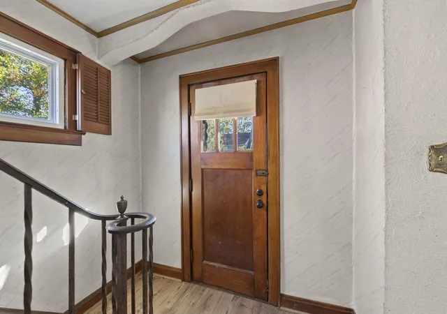 Photo 1 of Single family home for sale at 585 Binns Blvd, Columbus, OH 43204 | MLS# 226040246 | Listing updated on 2026-10-22