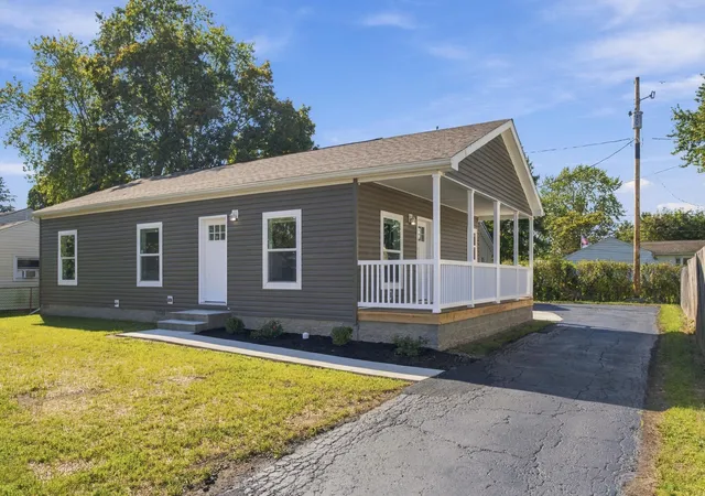 Photo 1 of Single family home for sale at 1077 Sunshine St, Circleville, OH 43113 | MLS# 226040228 | Listing updated on 2026-10-27