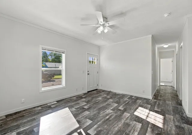 Photo 4 of Single family home for sale at 1077 Sunshine St, Circleville, OH 43113 | MLS# 226040228 | Listing updated on 2026-10-27