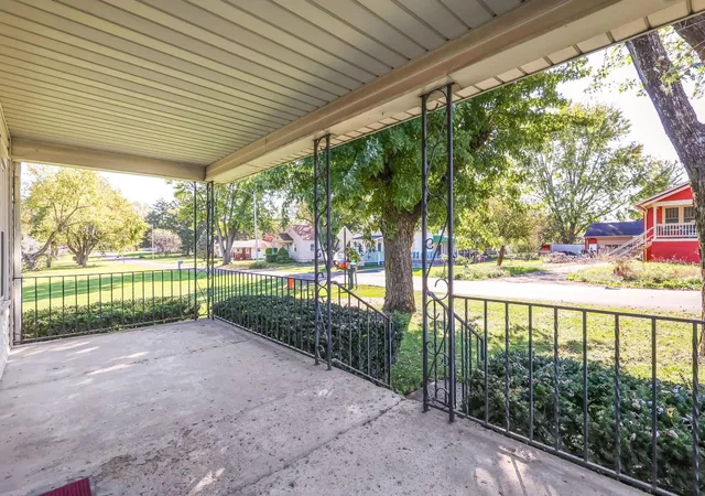 Photo 4 of Single family home for sale at 132 Rockwell Rd, Columbus, OH 43207 | MLS# 226040182 | Listing updated on 2026-10-28