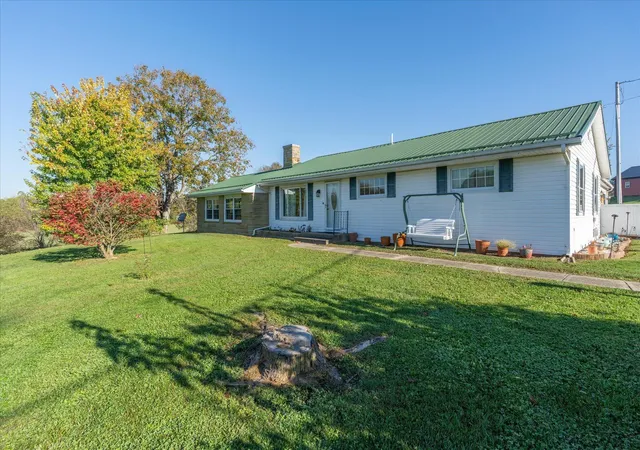 Photo 4 of Single family home for sale at 4209 Broadway St, South Salem, OH 45681 | MLS# 226040218 | Listing updated on 2026-10-22