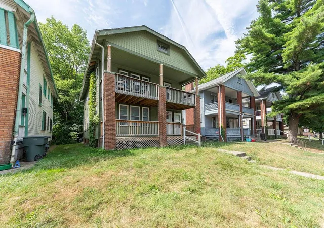 Photo 2 of House for sale at 1811 E Rich St #1811 1/2, Columbus, OH 43205 | MLS# 226040227 | Listing updated on 2026-10-22