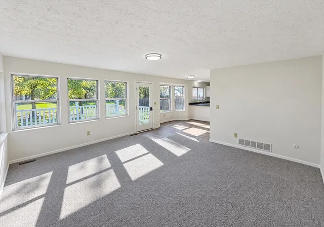 Photo 4 of Single family home for sale at 5640 Boulder Crst St, Columbus, OH 43235 | MLS# 226040200 | Listing updated on 2026-10-29