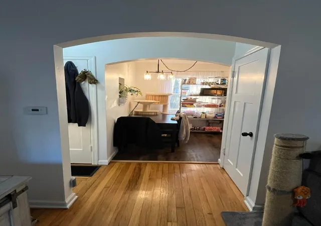 Photo 3 of Single family home for sale at 261 Lowell Rd, Columbus, OH 43209 | MLS# 226040250 | Listing updated on 2026-10-22