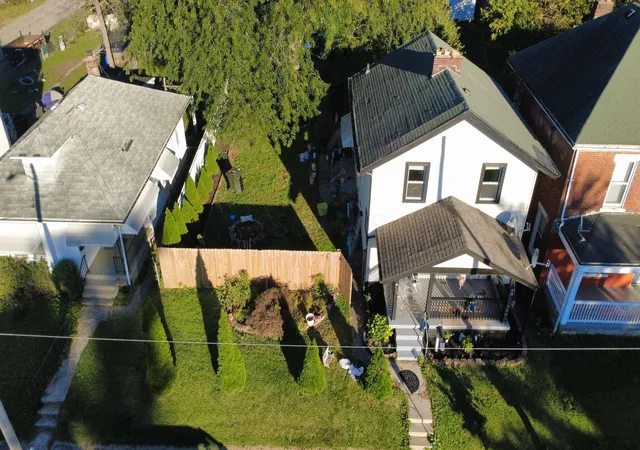 Photo 1 of Single family home for sale at 410 S Wayne Ave, Columbus, OH 43204 | MLS# 226040259 | Listing updated on 2026-10-31
