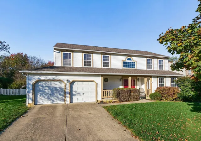 Photo 2 of Single family home for sale at 3619 Courtland Dr, Lewis Center, OH 43035 | MLS# 226040298 | Listing updated on 2026-10-29