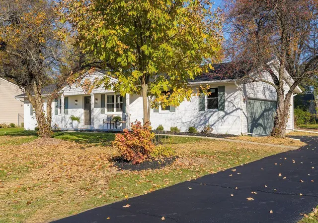 Photo 1 of Sale Pending at 104 Woodbridge Pl, Reynoldsburg, OH 43068 | MLS# 226040464 | Listing updated on 2026-10-27