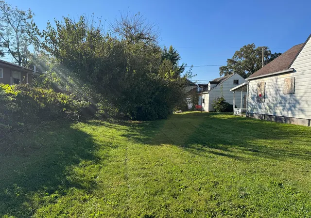 Photo 2 of Single family home for sale at 1259 E 24th Avenue, Columbus, OH 43211 | MLS# 226040335 | Listing updated on 2026-10-24