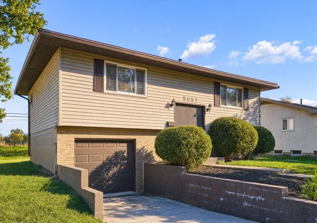 Photo 1 of Single family home for sale at 5057 Fullerton Dr, Columbus, OH 43232 | MLS# 226040341 | Listing updated on 2026-10-27