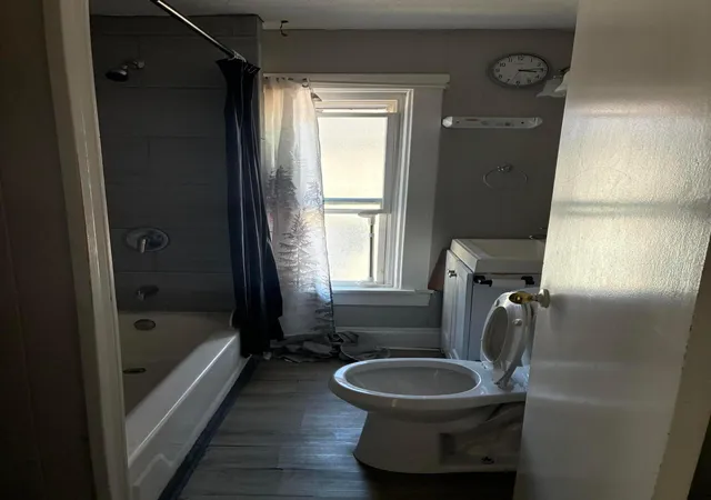 Photo 4 of Single family home for sale at 247 S Terrace Ave, Columbus, OH 43204 | MLS# 226040552 | Listing updated on 2026-10-24