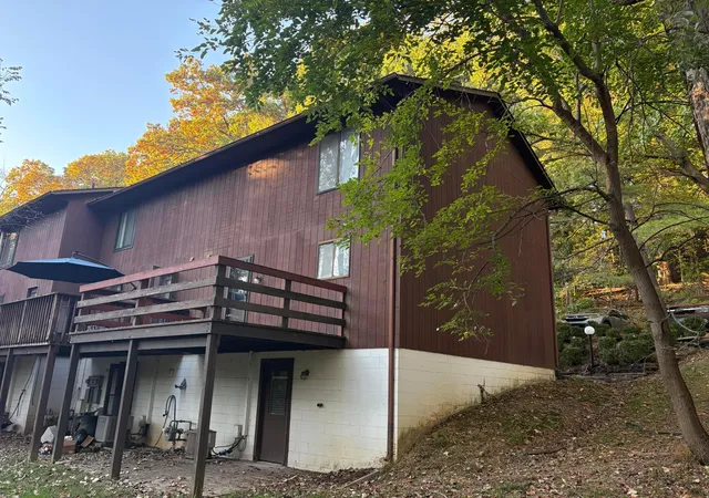 Listing Photo 2 - Condo for sale in building located at 1442 Londondale Pkwy, Newark, OH 43055 - Unit #3-1