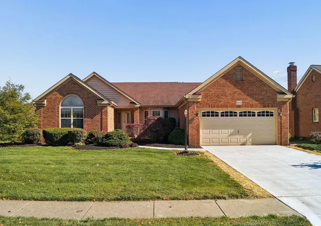 Photo 1 of Single family home for sale at 4646 Hunting Crk Dr, Grove City, OH 43123 | MLS# 226040374 | Listing updated on 2026-10-27