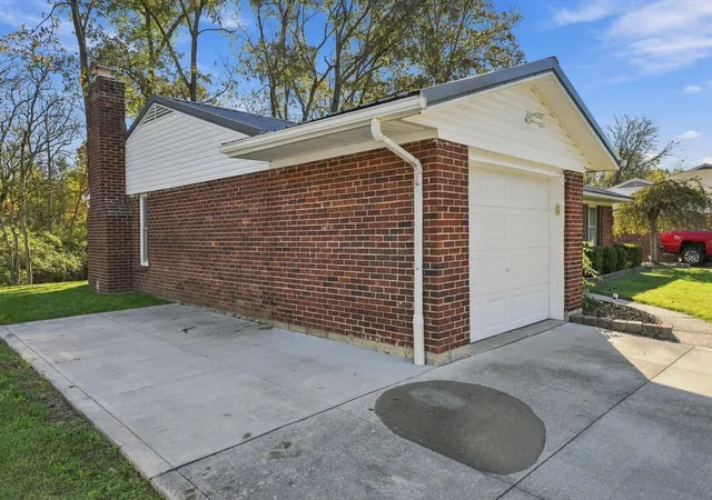 Photo 3 of Single family home for sale at 648 Liberty Ln, Westerville, OH 43081 | MLS# 226040512 | Listing updated on 2026-10-28
