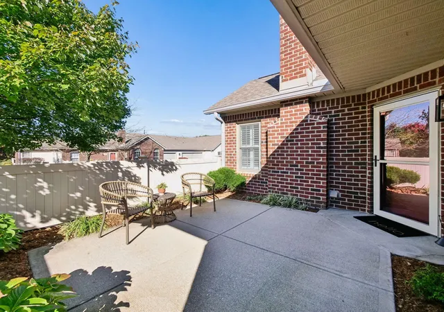 Photo 2 of Condo for sale at 158 Stonebend Dr, Powell, OH 43065 | MLS# 226040483 | Listing updated on 2026-10-26