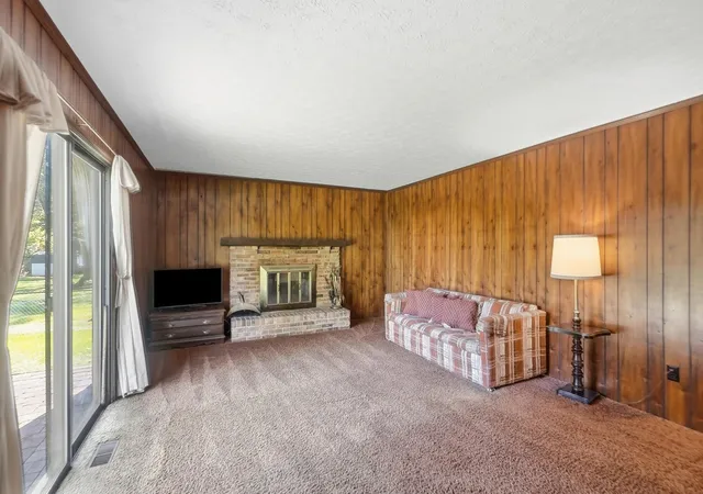 Photo 4 of Single family home for sale at 13136 Summerfield Way, Pickerington, OH 43147 | MLS# 226040386 | Listing updated on 2026-10-27