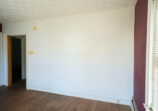 Photo 2 of Single family home for sale at 258 Locust St, Chillicothe, OH 45601 | MLS# 226040424 | Listing updated on 2026-10-27