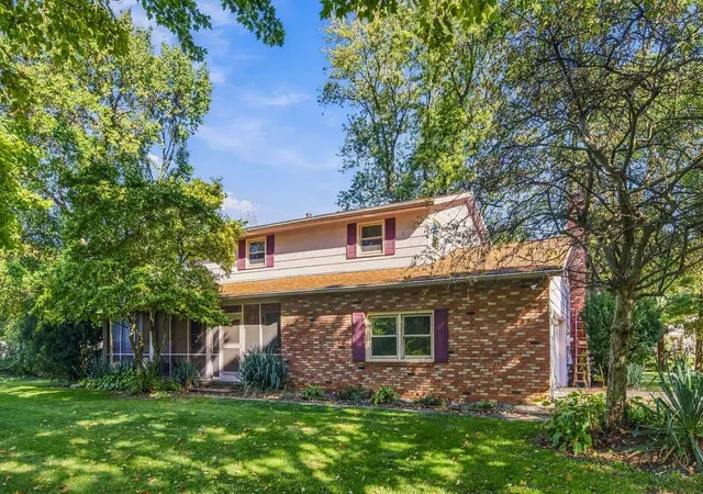 Photo 2 of Sale Pending at 1024 Kingwood Dr, Marion, OH 43302 | MLS# 226040394 | Listing updated on 2026-10-28