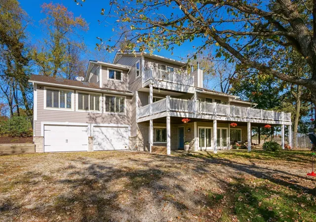 Photo 2 of Single family home for sale at 17041 Tulloss Rd, Mount Vernon, OH 43050 | MLS# 226040395 | Listing updated on 2026-10-28