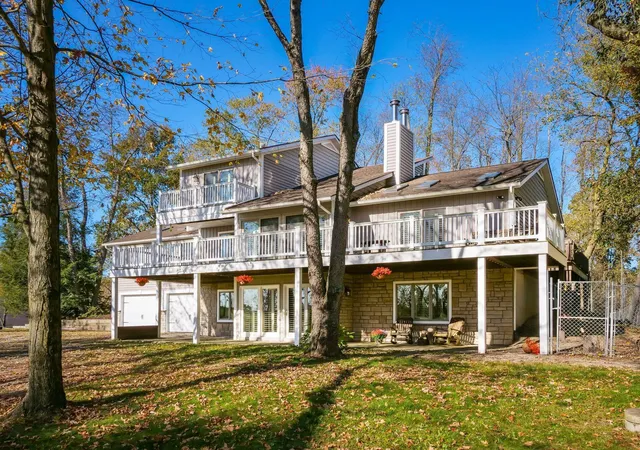 Photo 3 of Single family home for sale at 17041 Tulloss Rd, Mount Vernon, OH 43050 | MLS# 226040395 | Listing updated on 2026-10-28