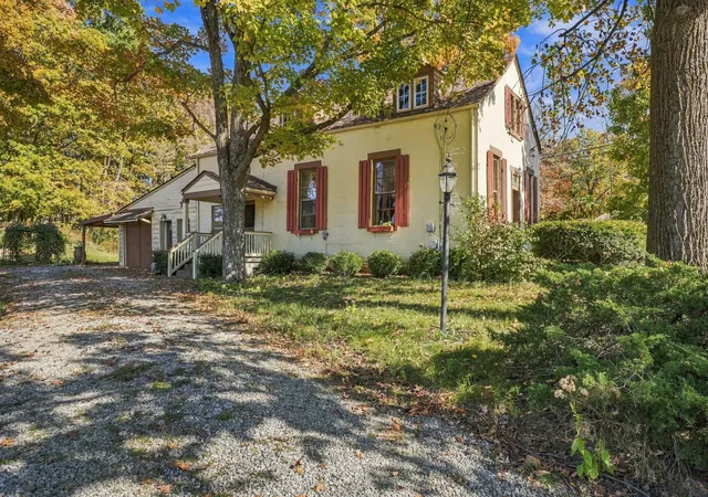 Photo 3 of Single family home for sale at 4590 Central College Rd, Westerville, OH 43081 | MLS# 226040420 | Listing updated on 2026-10-27