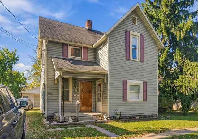 Photo 2 of Single family home for sale at 229 Jefferson St, Marion, OH 43302 | MLS# 226040422 | Listing updated on 2026-10-30